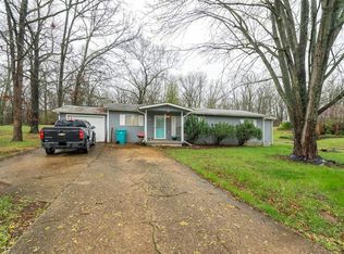 11230 Woodale Dr, Rolla, MO 65401
