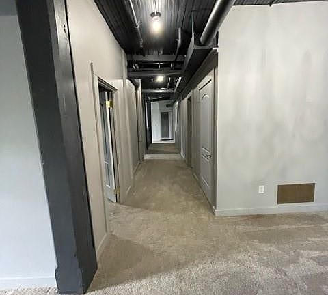 4th image of 13 Elm St