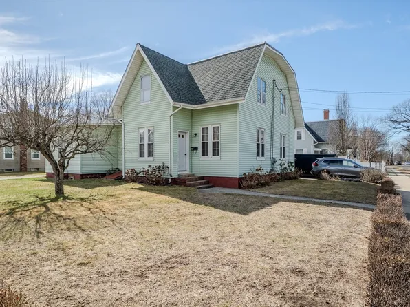 1075-1077 Worcester St, Indian Orchard, MA 01151