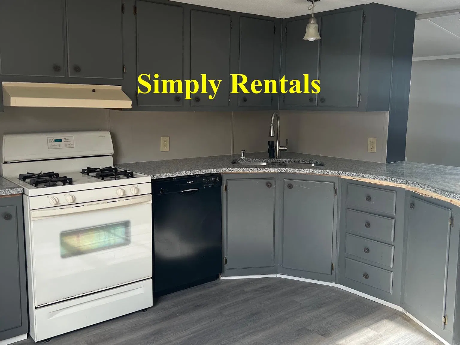 2 bed, 1120 sqft, $1,600 — Photo 3