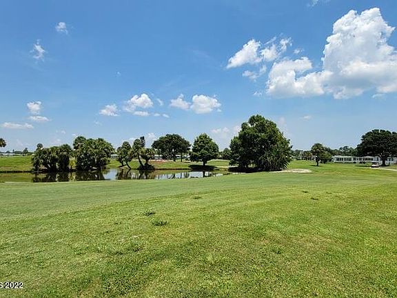 4th image of 1446 Barefoot Cir