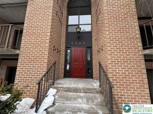 4501 N Hedgerow Dr APT 4, Allentown, PA 18103