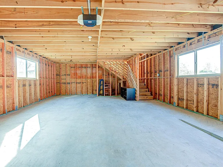 3718 Quarter Horse Trl — Photo 43