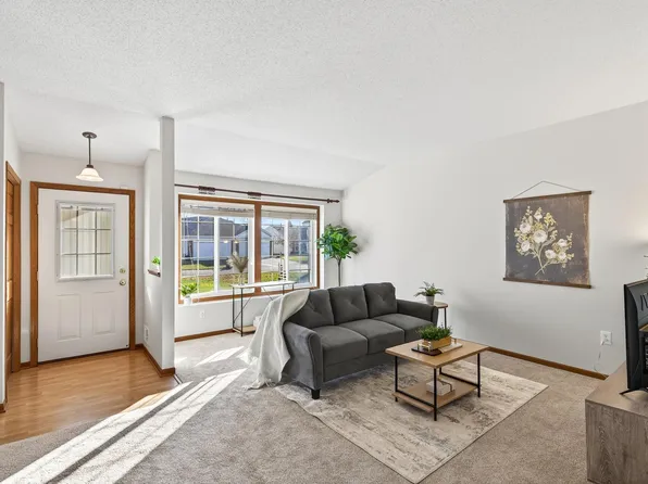 15681 Flackwood Way, Apple Valley, MN 55124