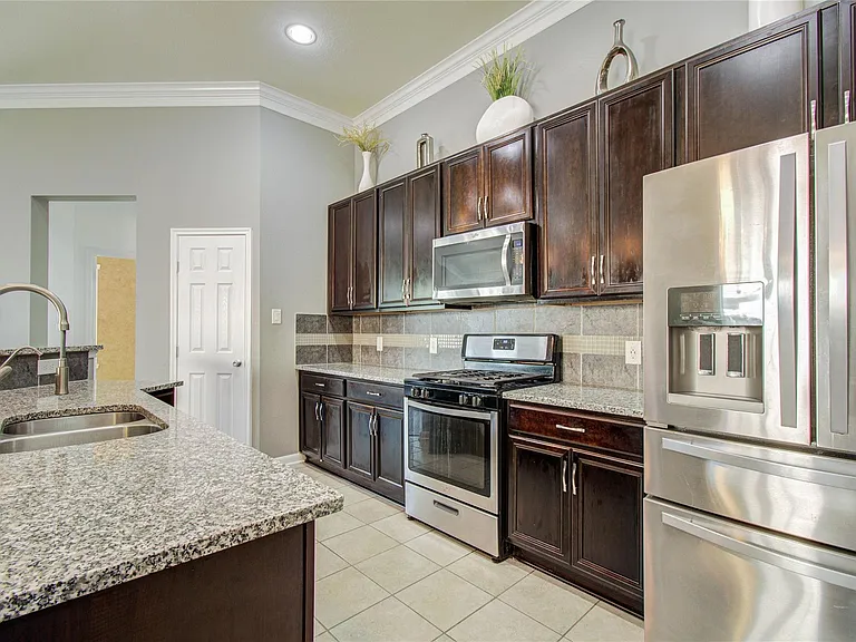 18707 Naples Ridge Ct — Photo 20