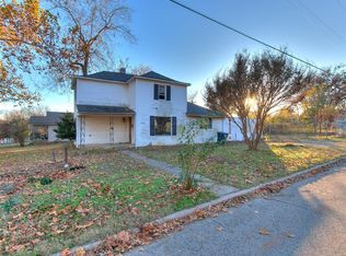 1721 E 10th St, Shawnee, OK 74801