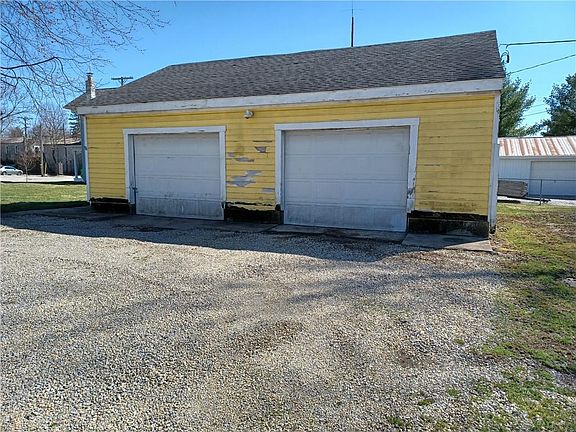 2nd image of 302 Central Ave
