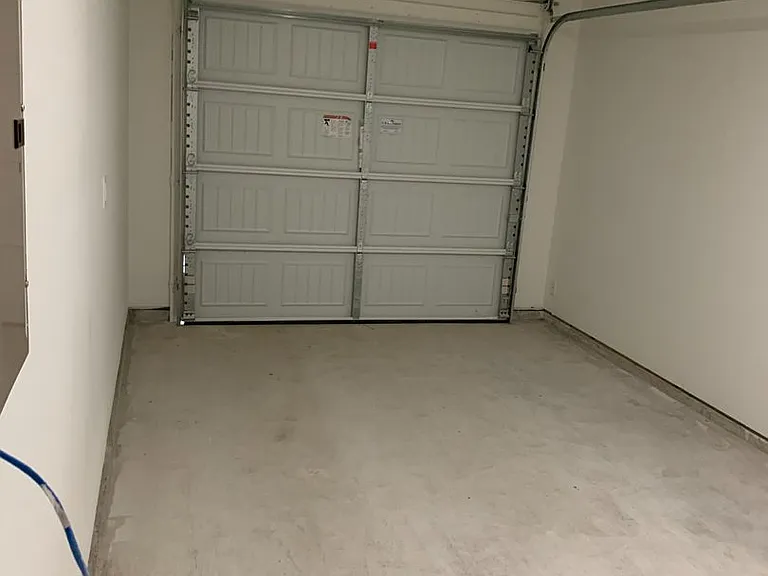 2432 FM 1113 — Photo 10