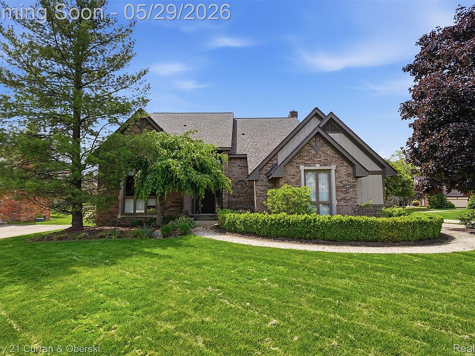 1st image of 35975 King Edward Dr