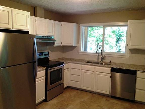 4th image of 6490 SE Hale St