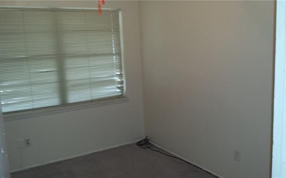 5th image of 5225 Durango Dr