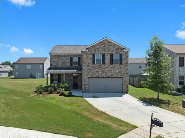 2181 Sawgrass Dr, Hampton, GA 30228
