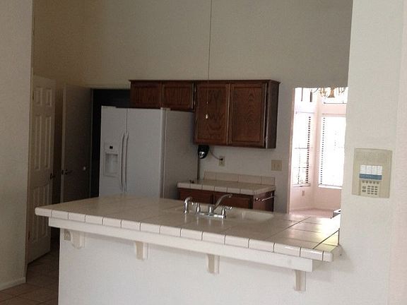 2nd image of 5935 E Inglewood St