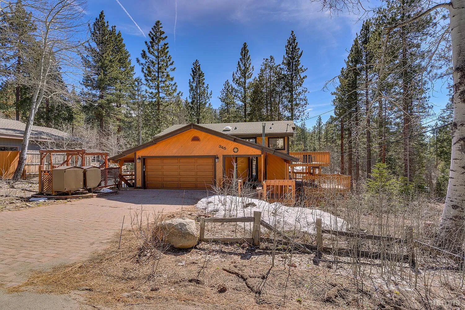 345 Granite Dr photo 1