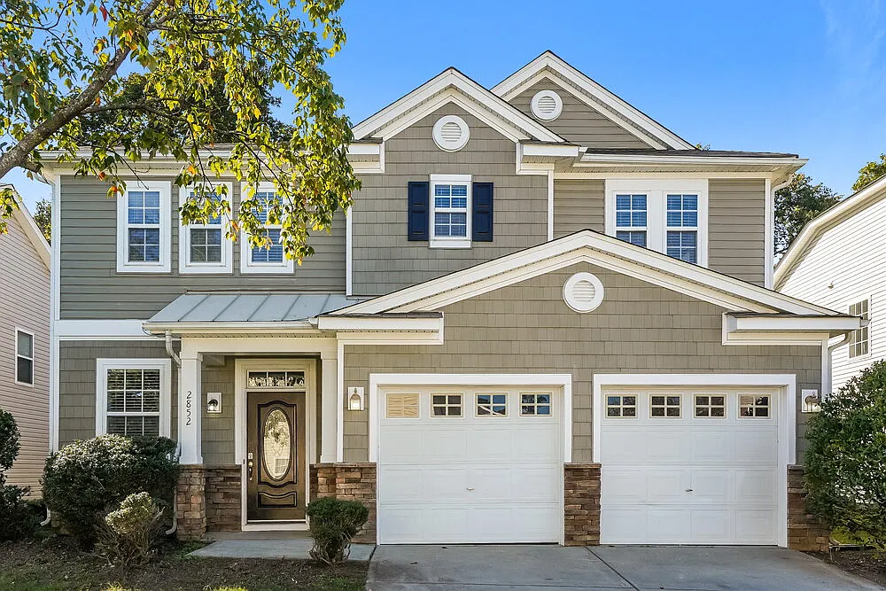 3 bed, 2.5 bath, 2964 sqft, $2,280 — Photo 1