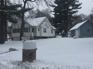 2524 Benson Gardens Blvd, Omaha, NE 68134