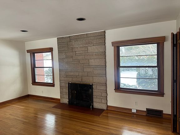 4th image of 2607 Wildwood Dr