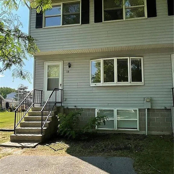 58 Duke St #58 — Photo 3