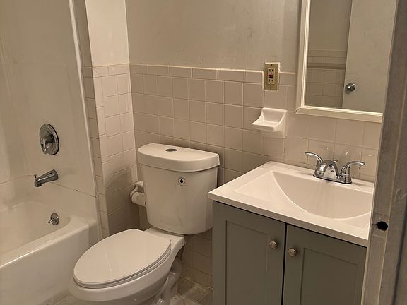 5th image of 4175 Bronxwood Ave APT 3