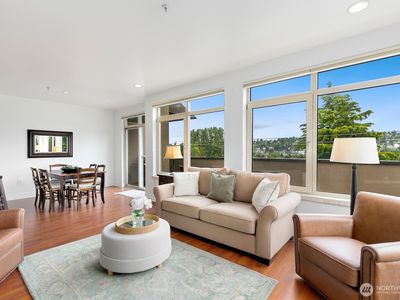 2551 Thorndyke Avenue W #302, Seattle, WA, 98199