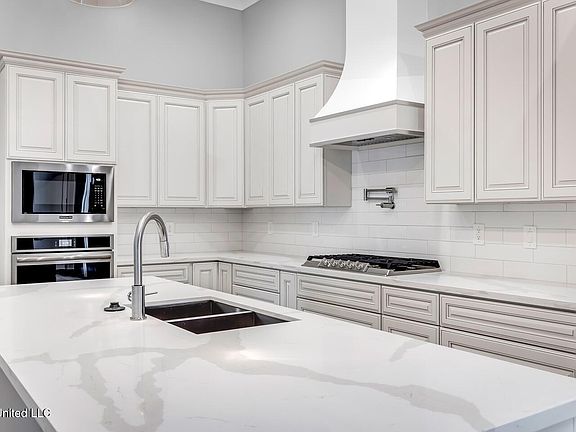 5th image of 12339 Anise Ct