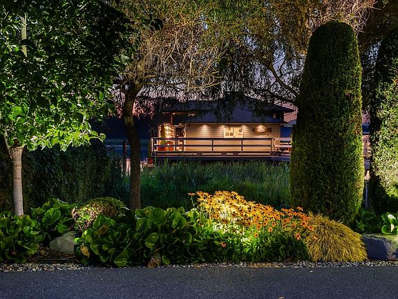 2nd image of 4379 River Rd W
