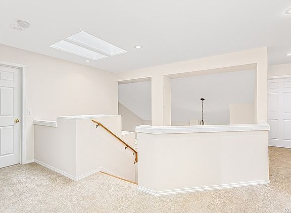 4th image of 7211 Curtis Dr SE