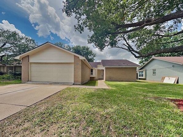 24030 Griffin House Ln