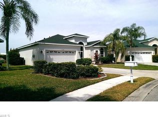 1748 Emerald Cove Cir, Cape Coral, FL 33991
