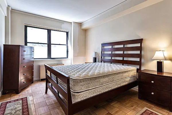 Sold by The Bamberger Group | media 14