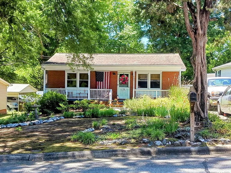 1703 Bristol Pl — Photo 10