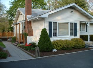 109 Feather Ln, Stroudsburg, PA 18360