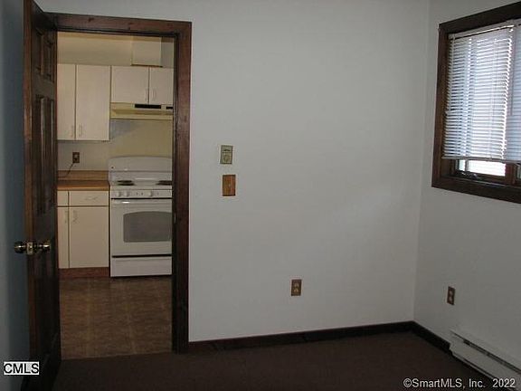 5th image of 20 Auburn St