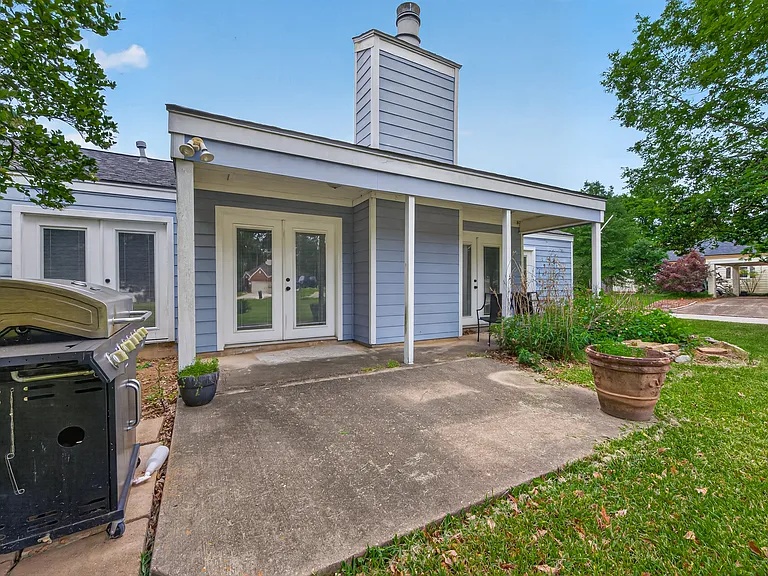 12079 Maverick Dr — Photo 35