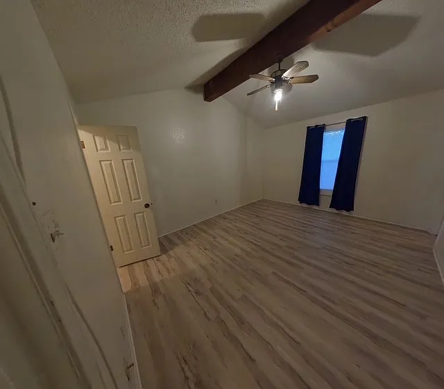 1412 Janet Ln — Photo 5