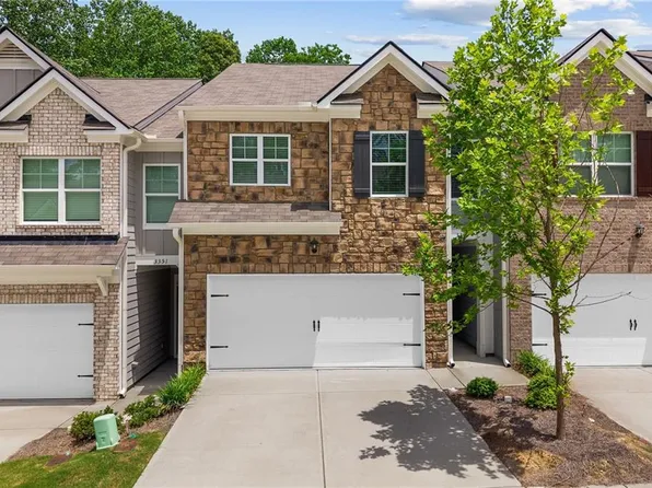 3341 Greyton Dr, Buford, GA 30519