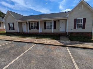 620 W 13th St, Newton, NC 28658