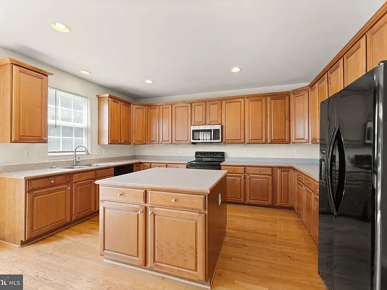 8309 Double Eagle St — Photo 22