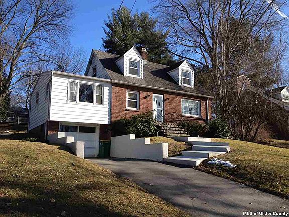 2nd image of 443 Hillside Dr