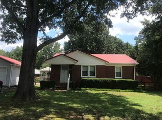 5320 Milhaven Ln, Charlotte, NC 28269