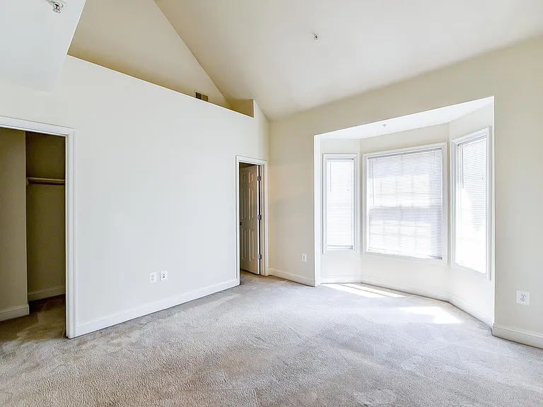 4638 Wilson Blvd — Photo 16