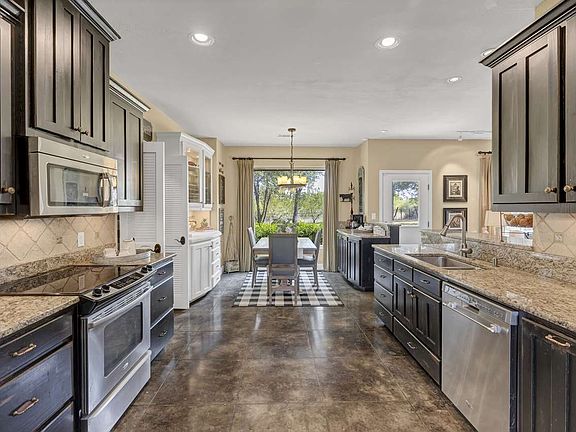 4th image of 503 Boulder Creek Dr