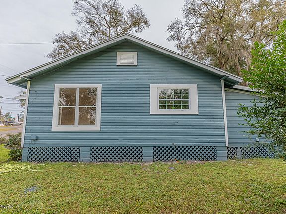 5th image of 2124 Jayson Ave