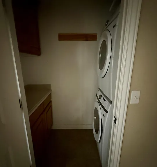 Basement laundry room