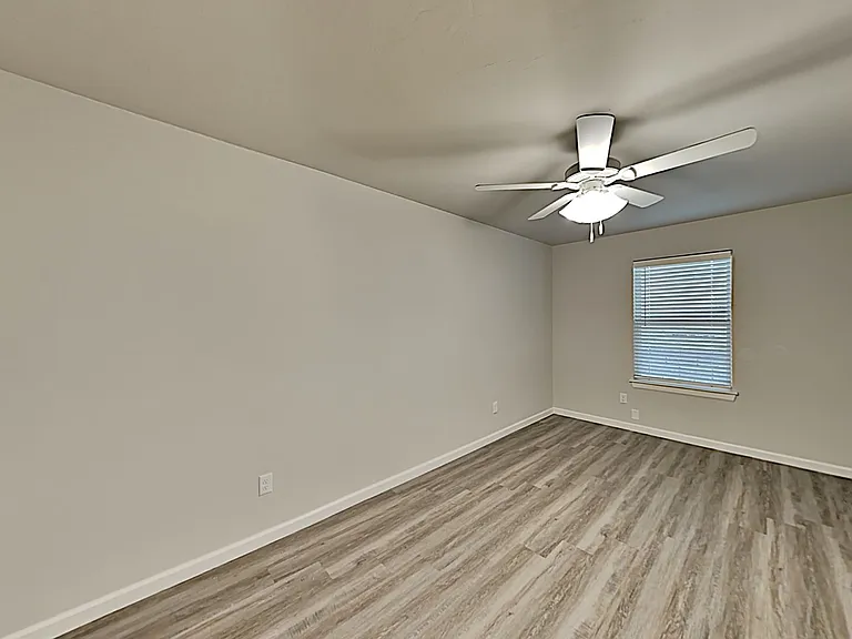 1322 NW 111th St — Photo 10