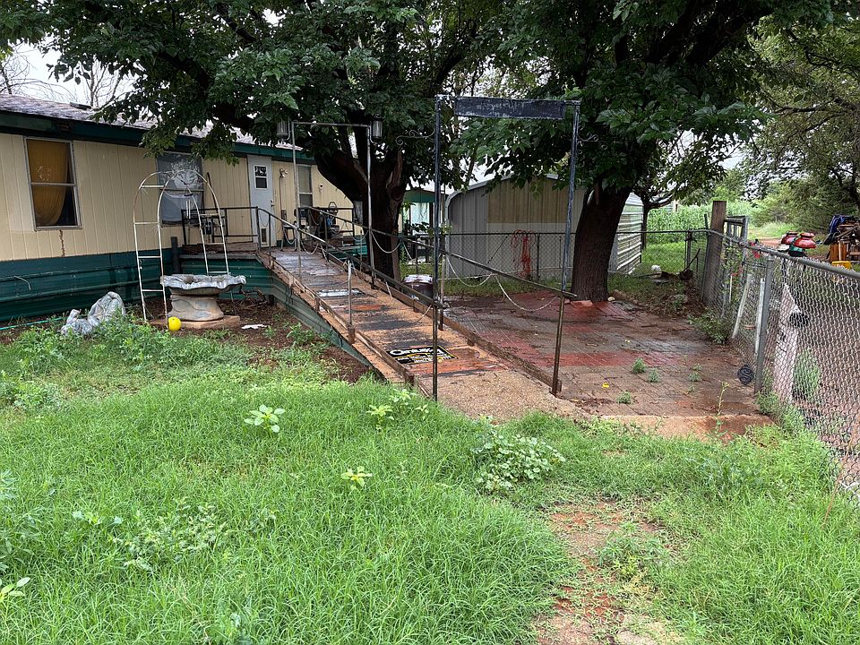 2nd image of 8106 County Road 5840