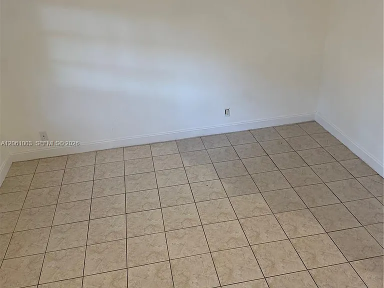 3246 N Pine Island Rd #101 — Photo 32