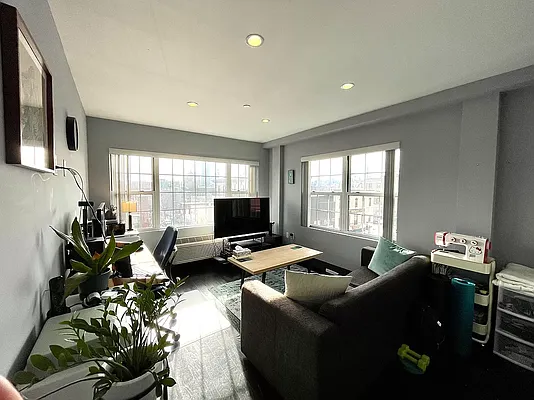 Rented by Keller Williams NYC | media 8