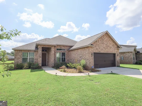 110 Gwendolyn Ave, Perry, GA 31069