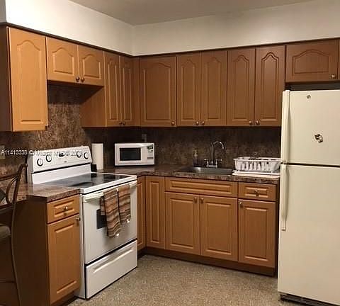 2nd image of 6111 SW 39th Ct #6121
